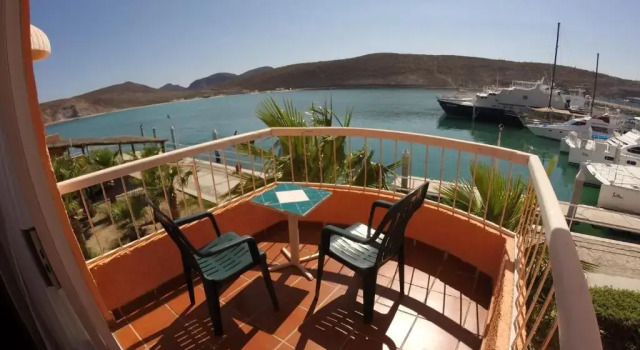 Семейный номер Standard с балконом Club Cantamar Beach Hotel & Marina