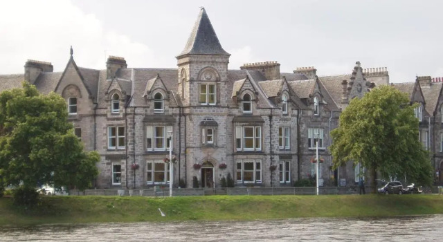 The Ambassador Hotel, Забронировать Отель Инвернесс Moray Firth, рядом с Ботанический сад Инвернесса