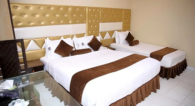 Номер Superior Premier Inn Gulberg Lahore