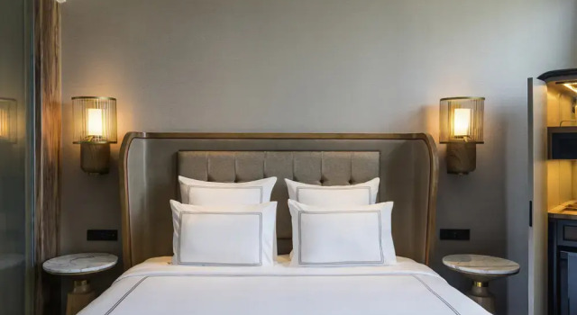 Номер Standard с видом на залив Swissôtel Jakarta PIK Avenue