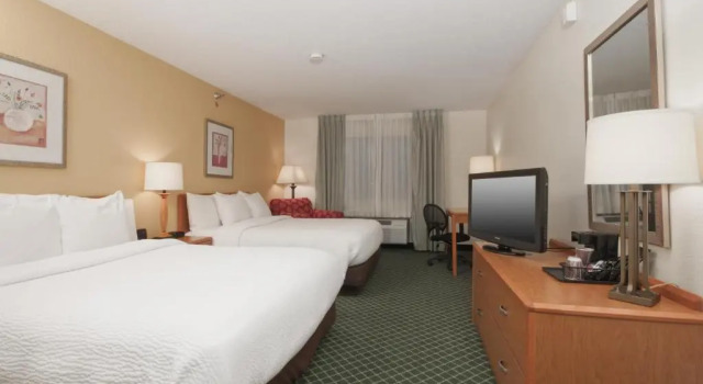 Четырёхместный номер Standard Wingate by Wyndham Sioux City
