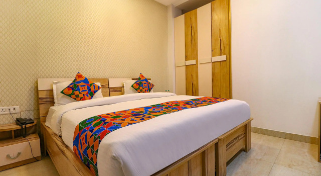 Номер Deluxe Fabhotel The Royal Oak