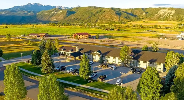 Четырёхместный номер Standard MTN Lodge Ridgway