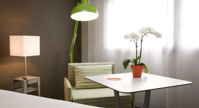 Четырёхместный номер Deluxe Ibis Styles Annemasse Genève