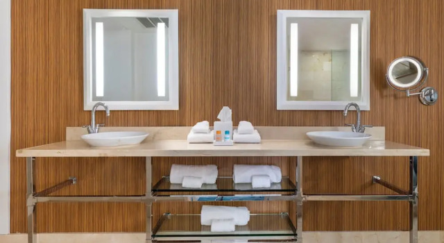 Номер Premium Riviera Resort Palm Springs