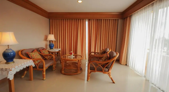 Люкс Presidential с 2 комнатами с балконом и с видом на море Haad Kaew Resort