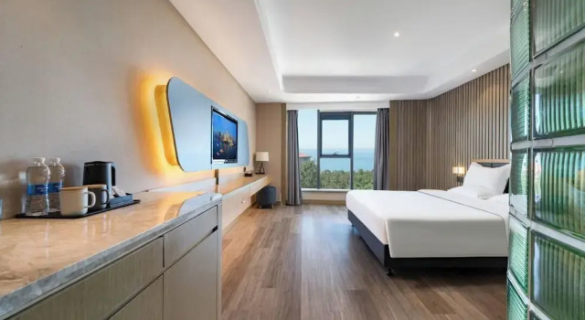 World Hotel Weihai Bathing Beach