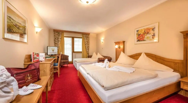 Семейный номер Standard с балконом Hotel Zauchenseehof