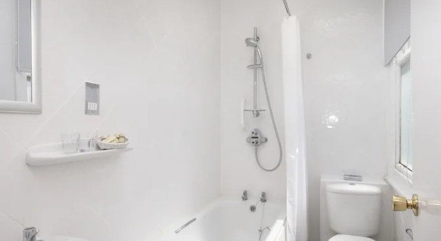 Трёхместный семейный номер Standard The Caledonian New Southlands Hotel