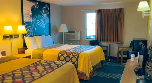Четырёхместный номер Standard Super 8 by Wyndham Belle Fourche SD
