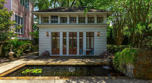 Cottage with Beautiful Garden and Heated Pool