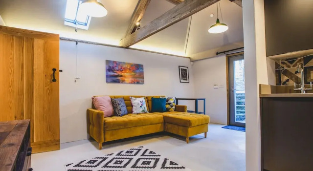 17th Century Cartshed Nestled In Welsh Countryside