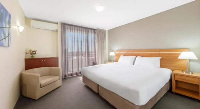 Апартаменты c 1 комнатой Park Regis Concierge Apartments
