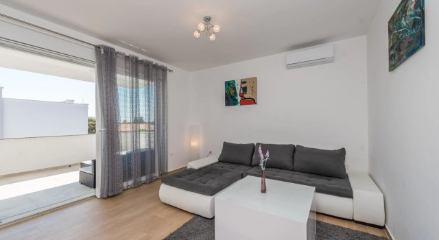 Villa Star 5 luxury apartment with a pool, Забронировать Апартаменты/квартира Апартаменты Новалья, Апартаменты/квартира