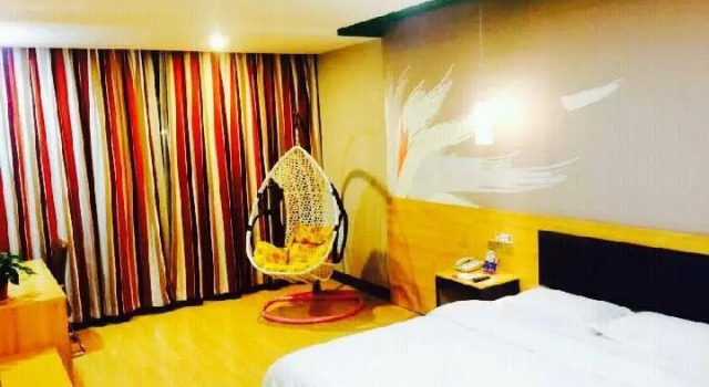 Jun Hotel Henan Luoyang Longmen Shiku Baolong City Square, Rezervovat Hotel Longmen Henan