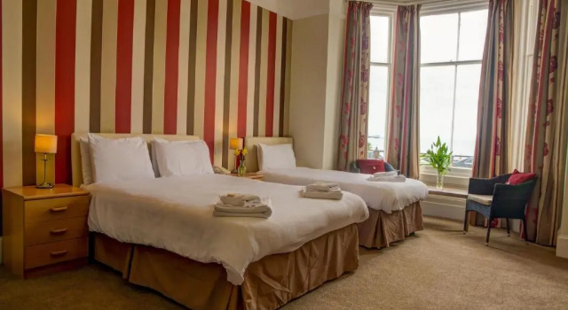 Семейный номер Standard Chatsworth House Hotel