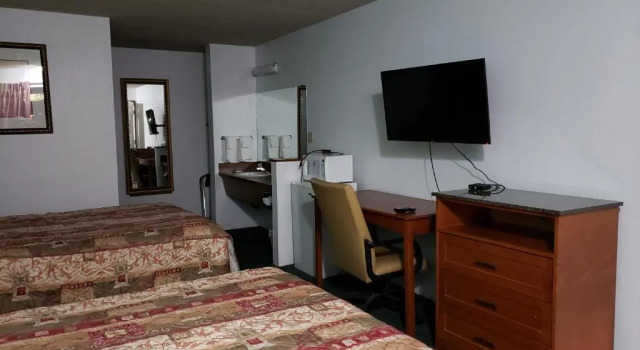Standard- firedobbelt værelse Oasis Inn & Suites