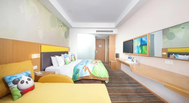 Номер Standard с балконом Holiday Inn Express Emei Mountain by IHG
