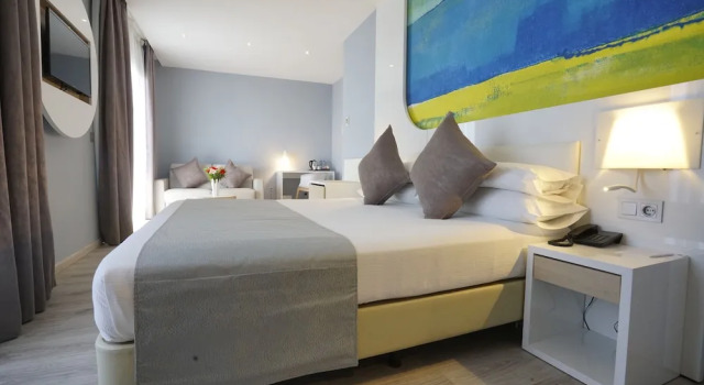Номер Comfort с балконом AZ Hotel Vague d’Or