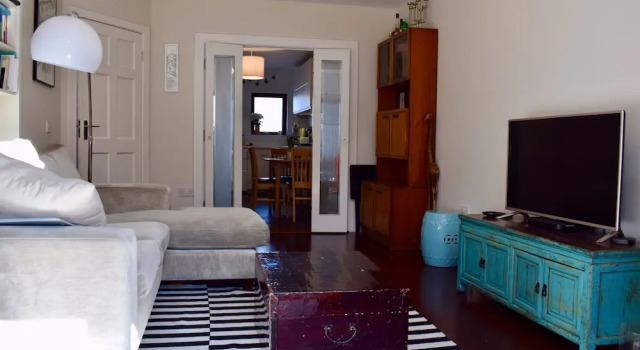 Bright 3 Bedroom Home, Забронировать Дом для отпуска Виллы Дублина, рядом с Royal College of Surgeons in Ireland, Вилла