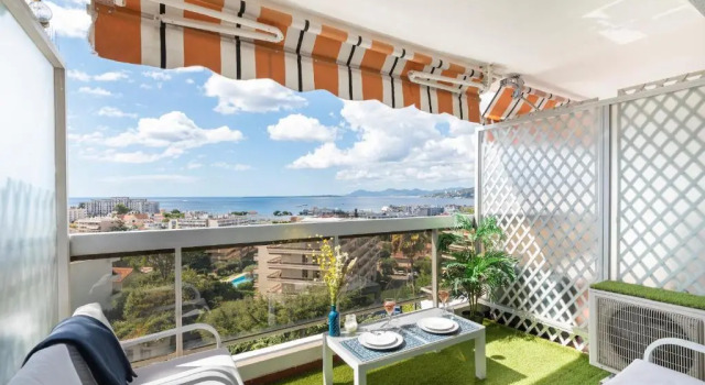 Апартаменты Vue mer 180° cocon à 7 min de la plage piscine AC