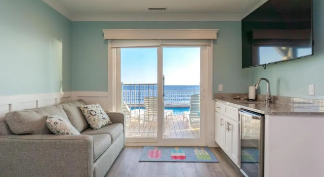 Clear Skies by Oak Island Accommodations