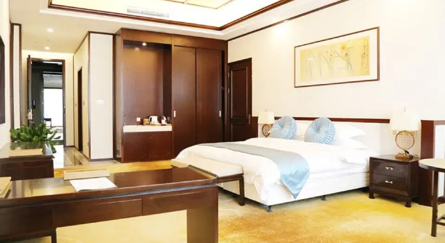 Holiday Inn Wuyuan Huazhong, Book Hotel Baoding Hebei