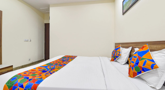 Deluxe huone Fabhotel Vardan Villa