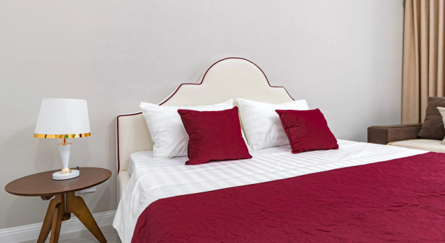 Flat Burgundy suite near Khan shatyr, Prenota Appartamento Astana Kazakistan