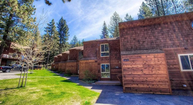 Brockway Beachside Bungalo 3 Bedroom Home by RedAwning