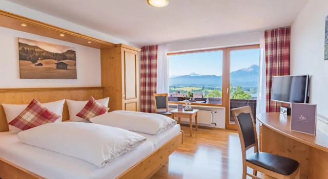Двухместный номер Standard с видом на озеро Hartungs Hoteldorf