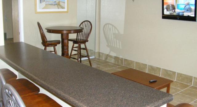 Lake Grassy Inn & Suites, Rezerwuj Apartamentowiec hotelowy Apart-hotele w Floryda, Apartamentowiec hotelowy