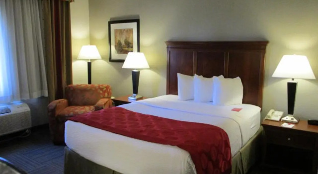 Двухместный номер Standard Ramada by Wyndham Platte City KCI Airport