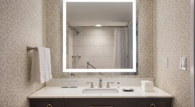 Номер Standard Sheraton Mahwah Hotel