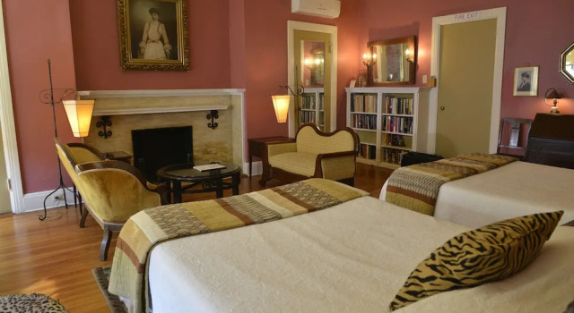 Четырёхместный номер Standard Hotel Tabard Inn