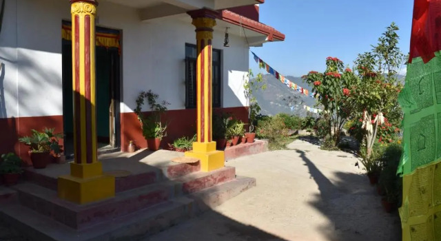 Tashidelek Guest Lodge & House, Забронировать Гостевой дом Дхуликхел Катманду