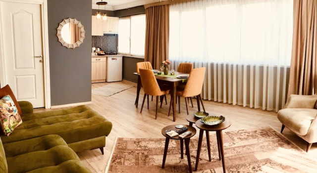 Sirena's Suites