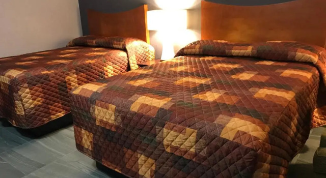 Номер Deluxe Budget Inn & Suites