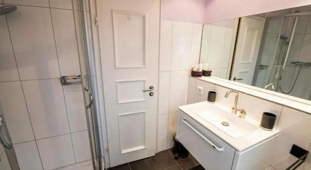 Номер Economy stilwerk Strandhotel Blankenese
