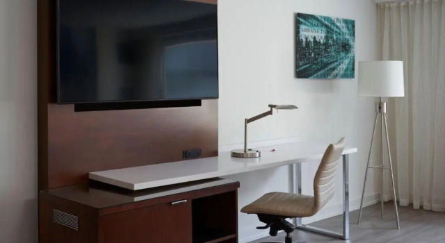 Двухместный номер Guest Toronto Marriott City Centre Hotel