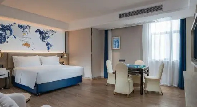 Люкс Kyriad Marvelous Hotel Shenzhen Longgang Dayun City Center