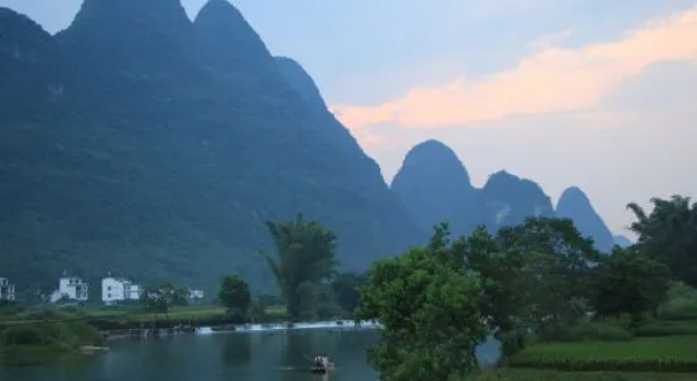 Fengguan Mountain Meilu Village Inn (Yangshuo Yulong River Scenic Area), Book Hotel Hoteller i Yangshuo med parkering, nær Lion Mountain, Parkering