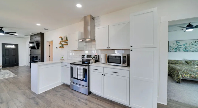 Коттедж с 3 комнатами Charming San Antonio Home ~ 2 Mi to The Alamo!