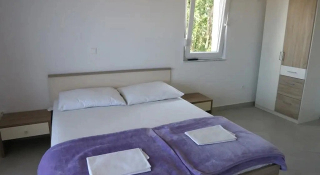6-room house 150 m2 on 2 levels - INH 37784, Prenota Casa vacanze Njivice 