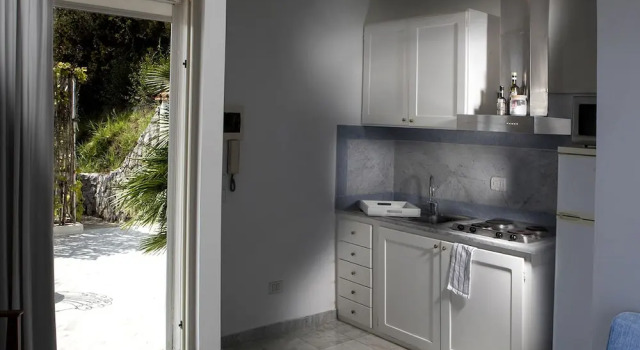 Villa Rita Apartments, Забронировать Апартаменты/квартира Марина-дель-Кантоне Италия