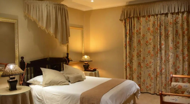 Номер Executive Le Chateau Guest House and Conference Centre