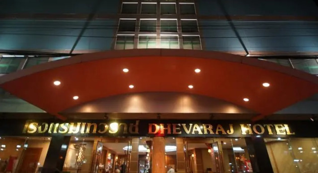 Люкс Royal Dhevaraj Hotel