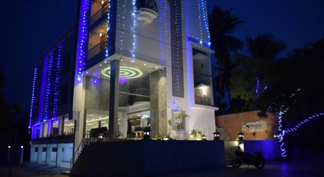 White Pearl Residency, Reserva ahora Hotel Manjakuppam India