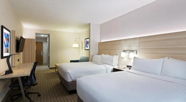 Четырёхместный люкс Holiday Inn Express & Suites Tavares by IHG