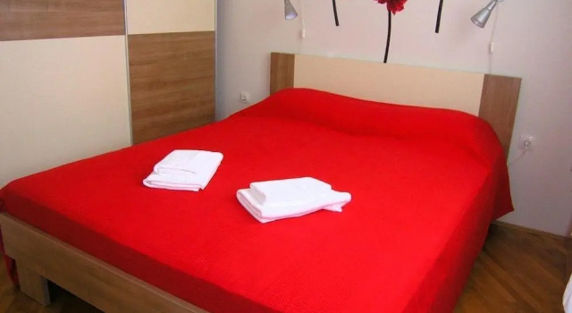 Apartment Mauro, Забронировать Апартаменты/квартира Отели Крка с парковкой, рядом с Krk Harbour, Парковка